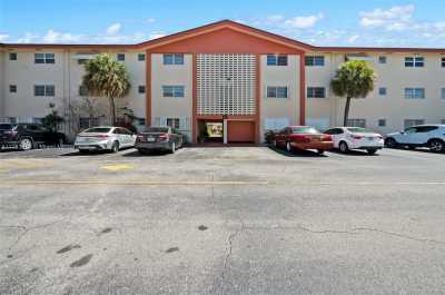 Condo For Sale in Hollywood, Florida
