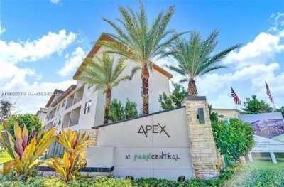 Condo For Sale in Doral, Florida