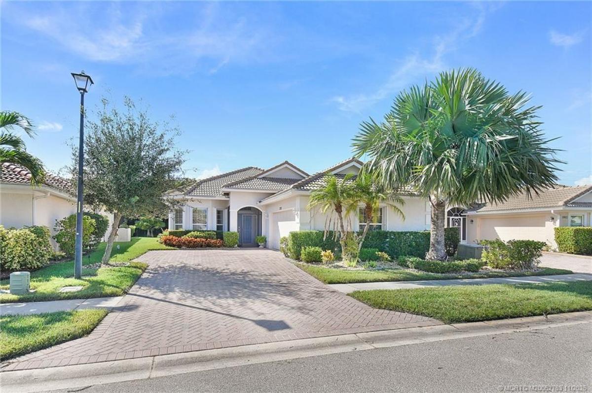 Picture of Home For Sale in Jensen Beach, Florida, United States