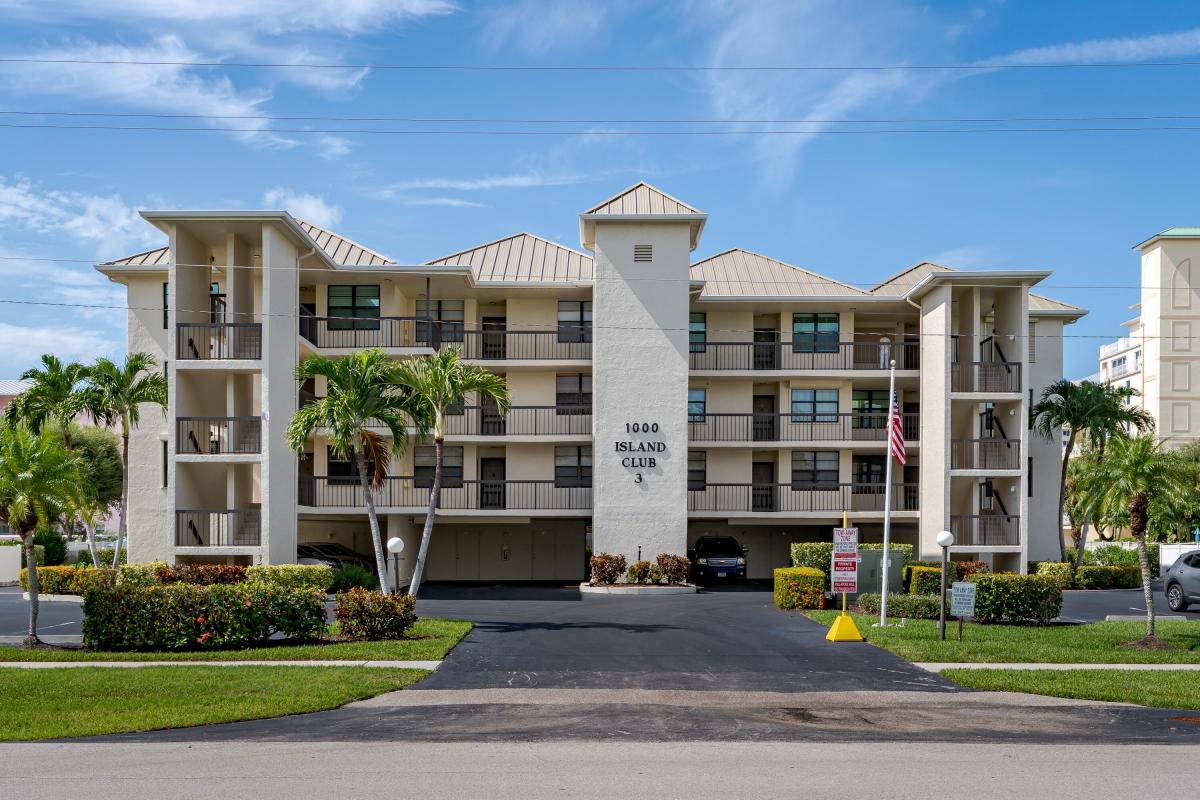 Picture of Condo For Sale in Marco Island, Florida, United States