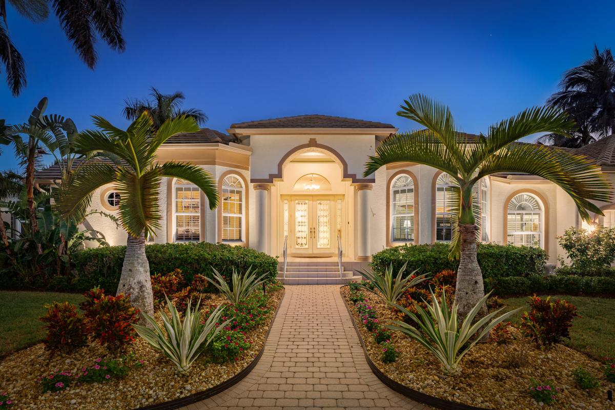 Picture of Home For Sale in Marco Island, Florida, United States