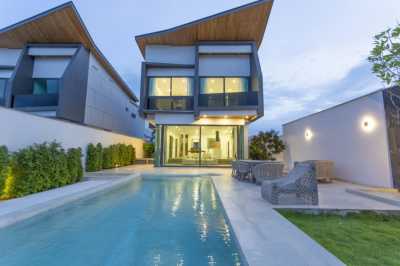 Villa For Sale in Phuket, Thailand