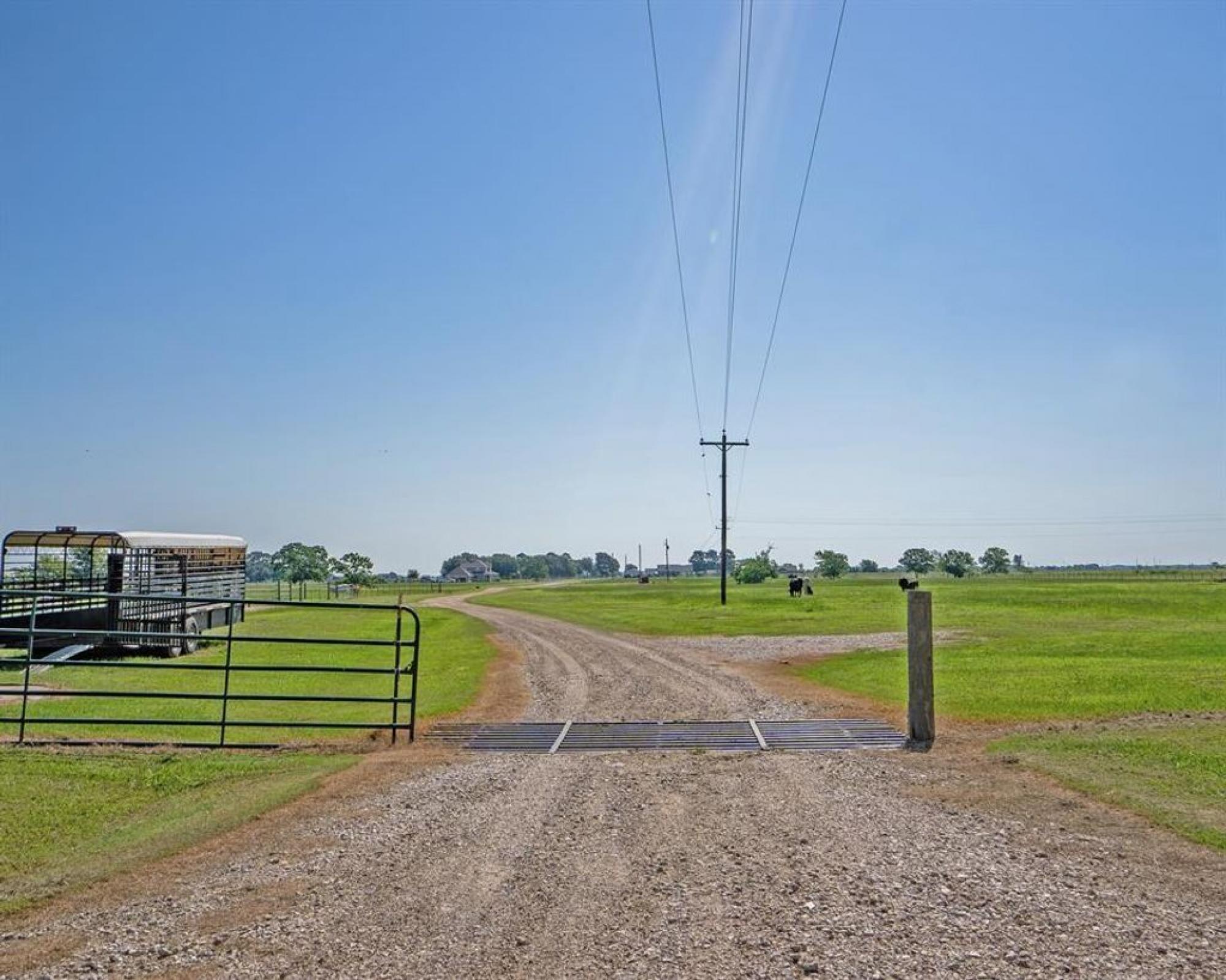 Picture of Mixed-Use Land For Sale in East Bernard, Texas, United States