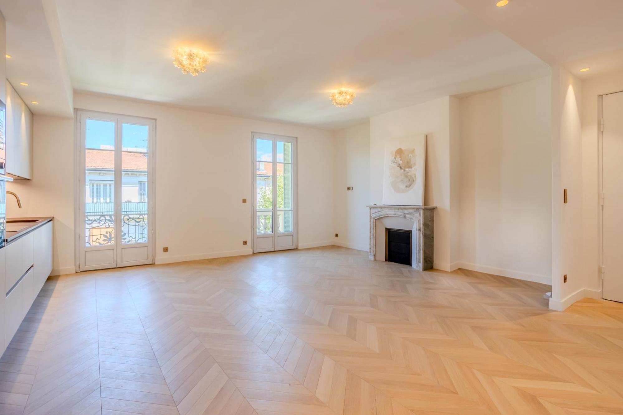 Apartment For Sale in Nice, Cote d'Azur, France