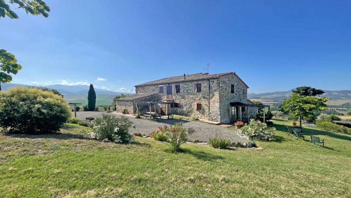 Picture of Home For Sale in Sarteano, Tuscany, Italy