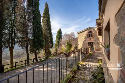 Home For Sale in Loro Ciuffenna, Italy