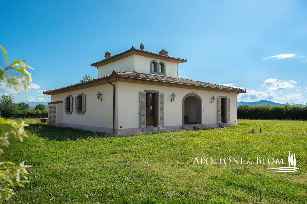 Picture of Villa For Sale in Cortona, Arezzo, Italy