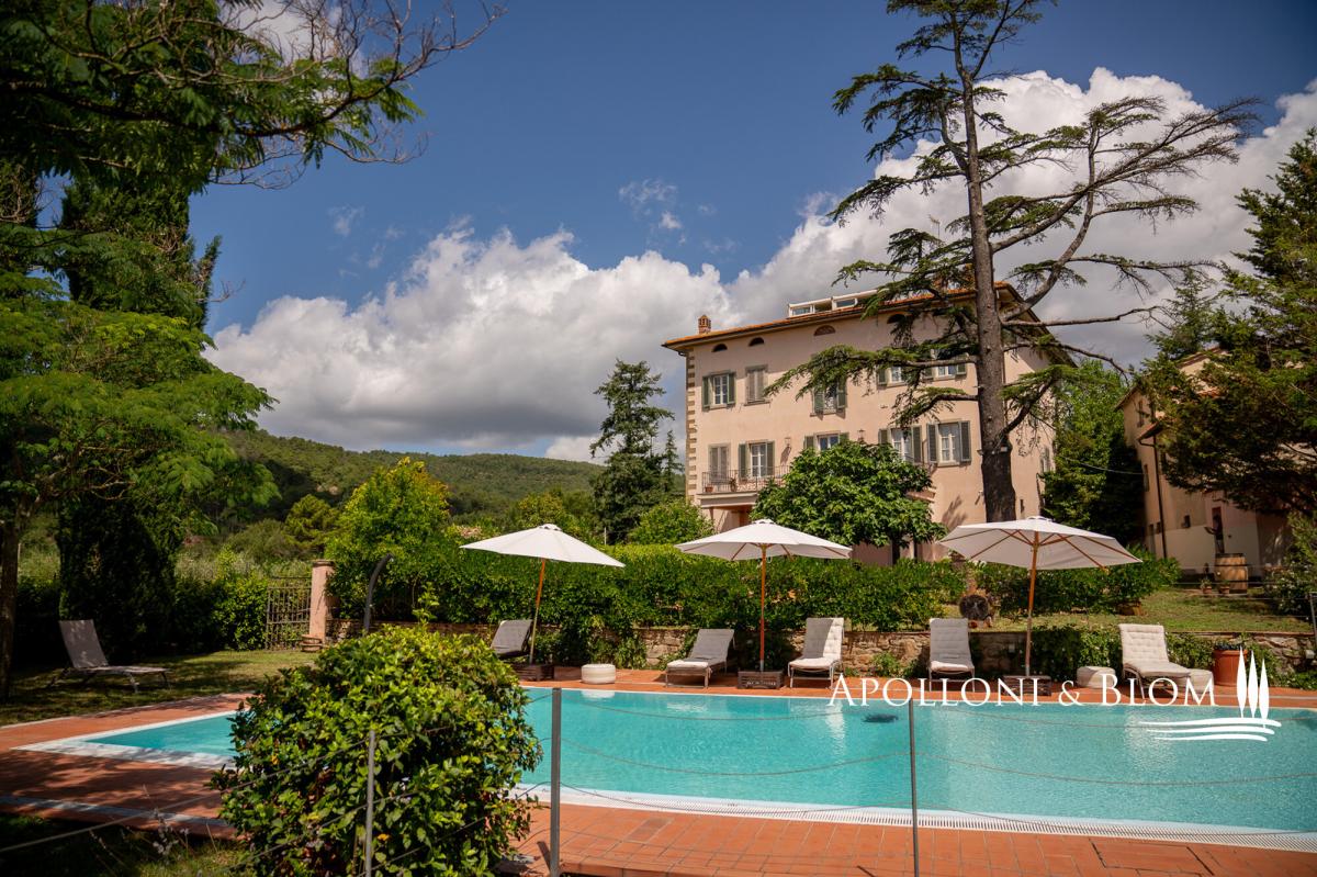 Picture of Villa For Sale in Loro Ciuffenna, Tuscany, Italy