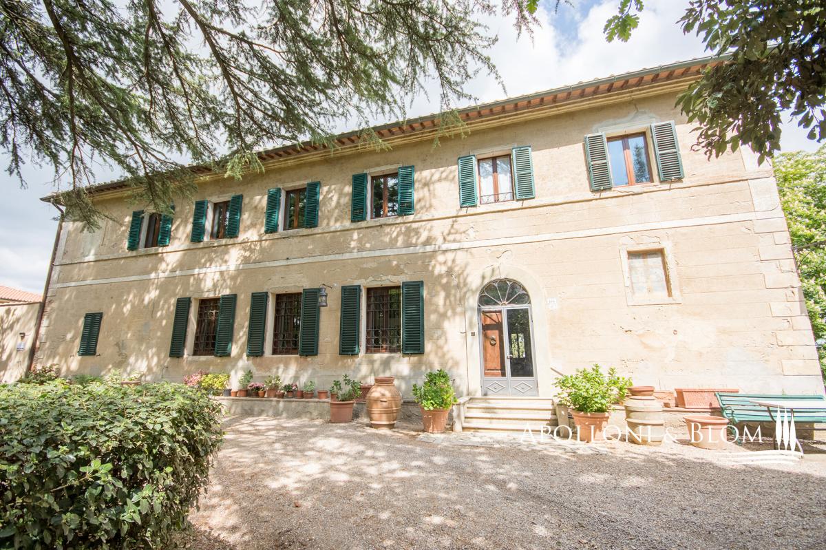Picture of Villa For Sale in Montepulciano, Tuscany, Italy