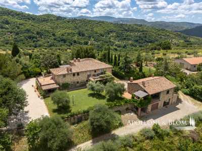Home For Sale in Seggiano, Italy