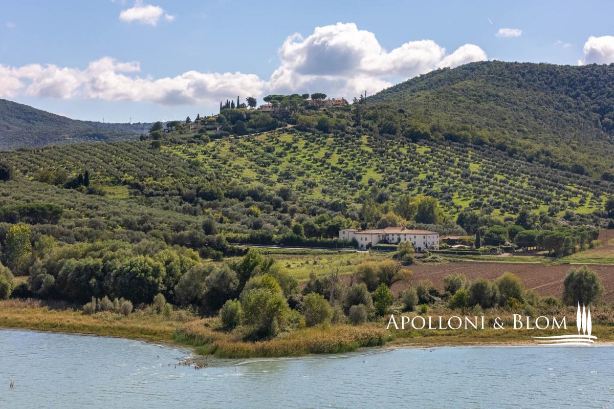 Picture of Villa For Sale in Paciano, Umbria, Italy