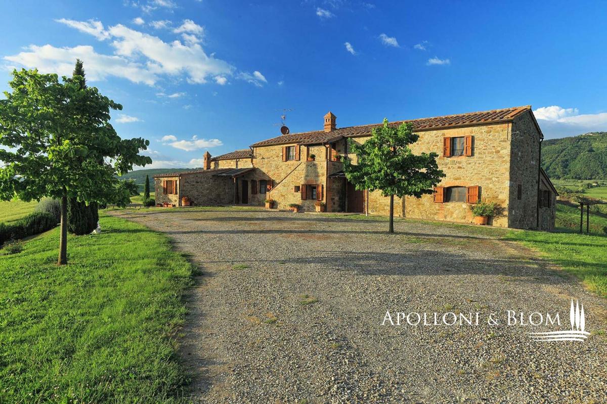 Picture of Home For Sale in Sarteano, Tuscany, Italy