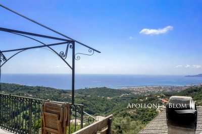 Apartment For Sale in Cogorno, Italy
