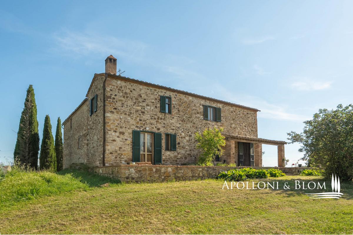 Picture of Home For Sale in Asciano, Tuscany, Italy