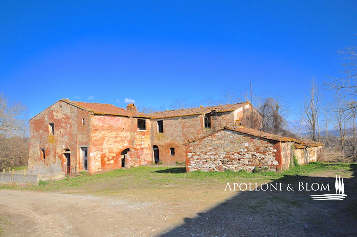 Picture of Home For Sale in Asciano, Tuscany, Italy