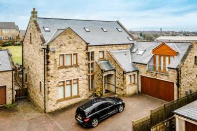 Home For Sale in Halifax, United Kingdom
