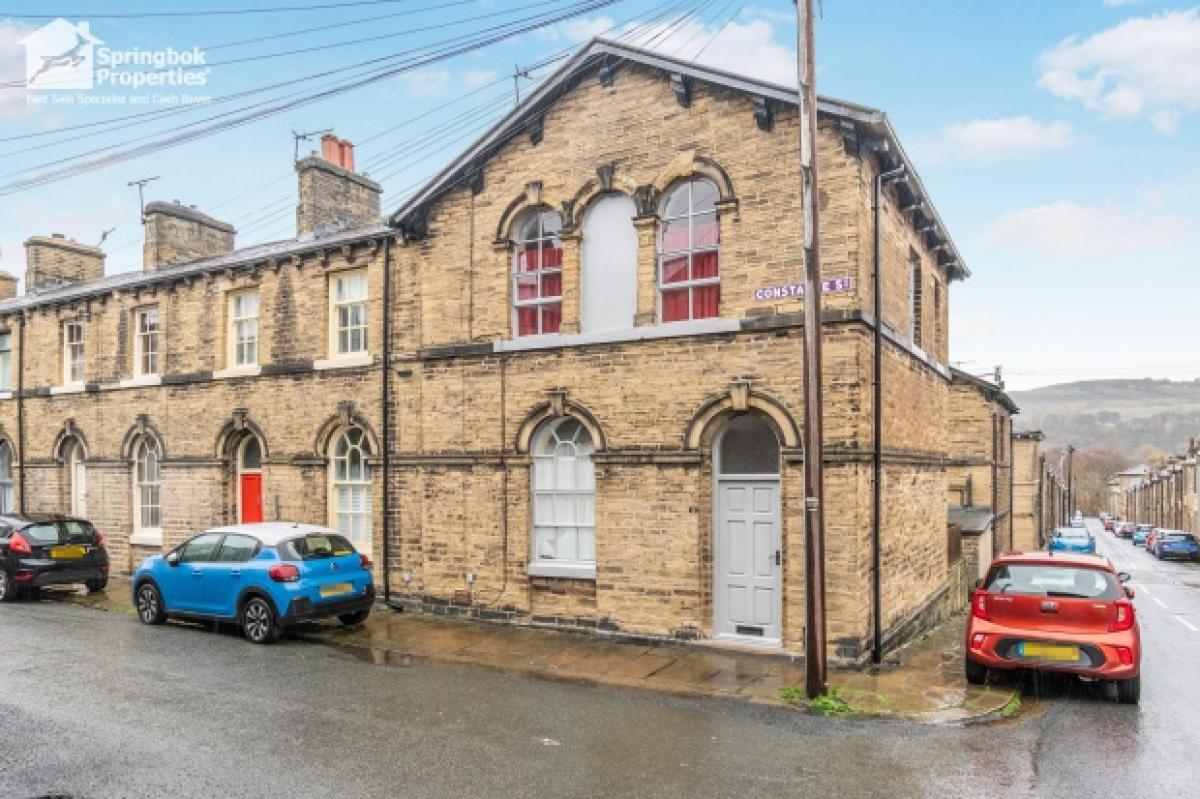 Picture of Home For Sale in Shipley, West Yorkshire, United Kingdom