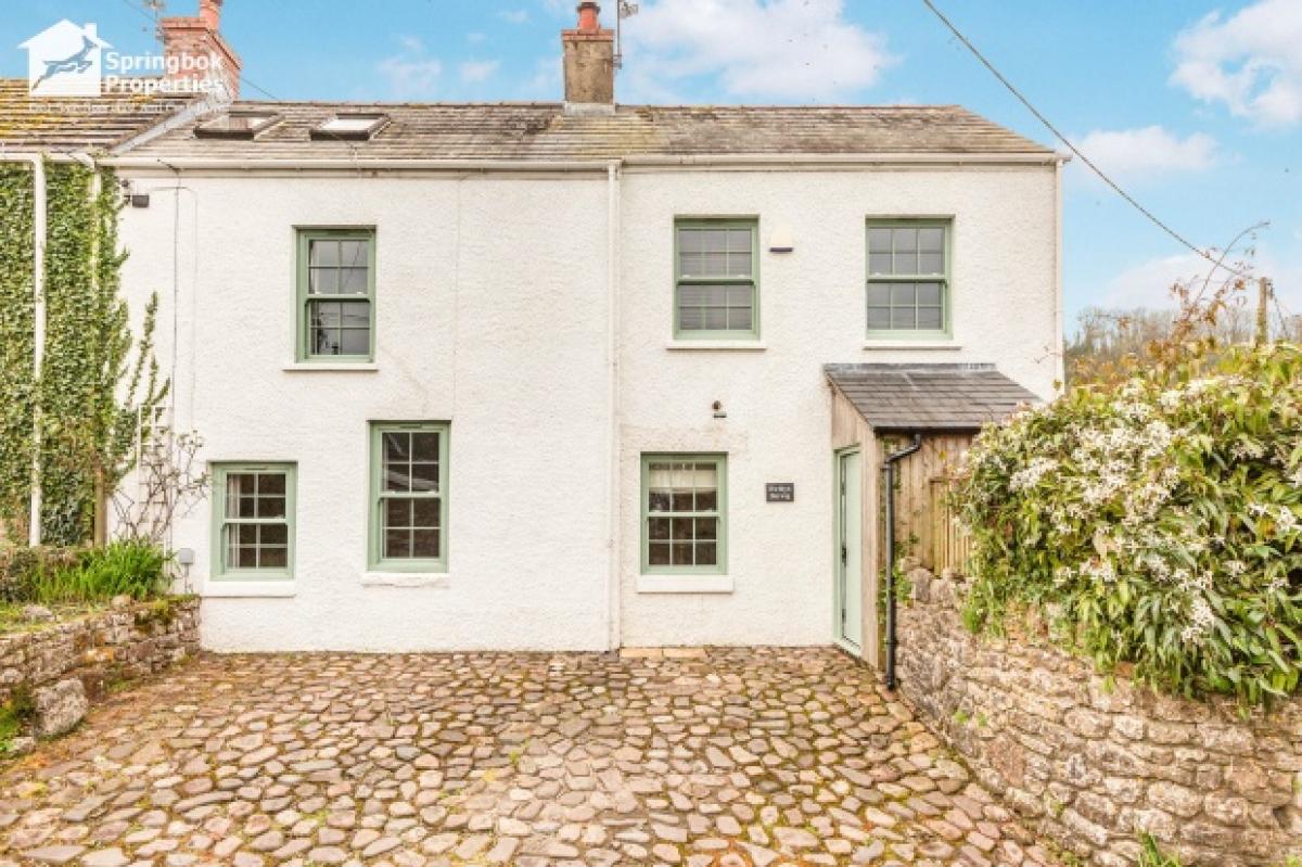 Picture of Home For Sale in Swansea, West Glamorgan, United Kingdom