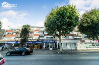 Apartment For Sale in Eastbourne, United Kingdom