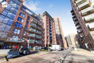 Apartment For Sale in Barnet, United Kingdom