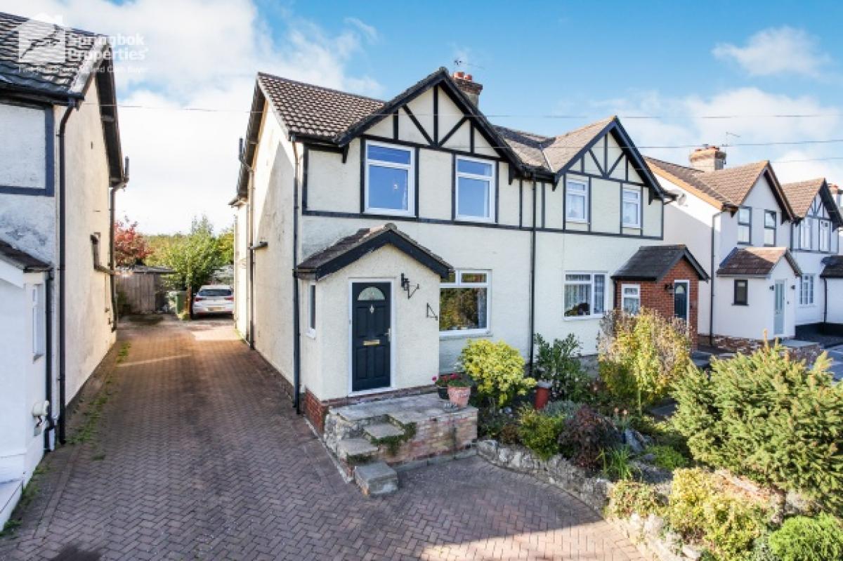 Picture of Home For Sale in Maidstone, Kent, United Kingdom