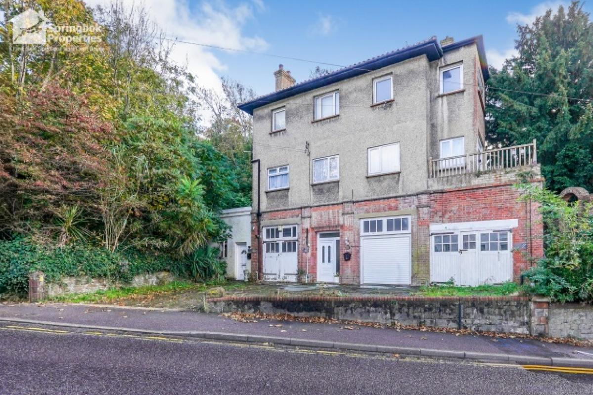 Picture of Home For Sale in Folkestone, Kent, United Kingdom