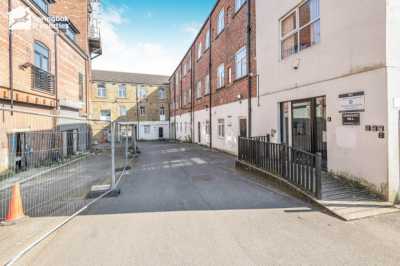 Apartment For Sale in Leeds, United Kingdom