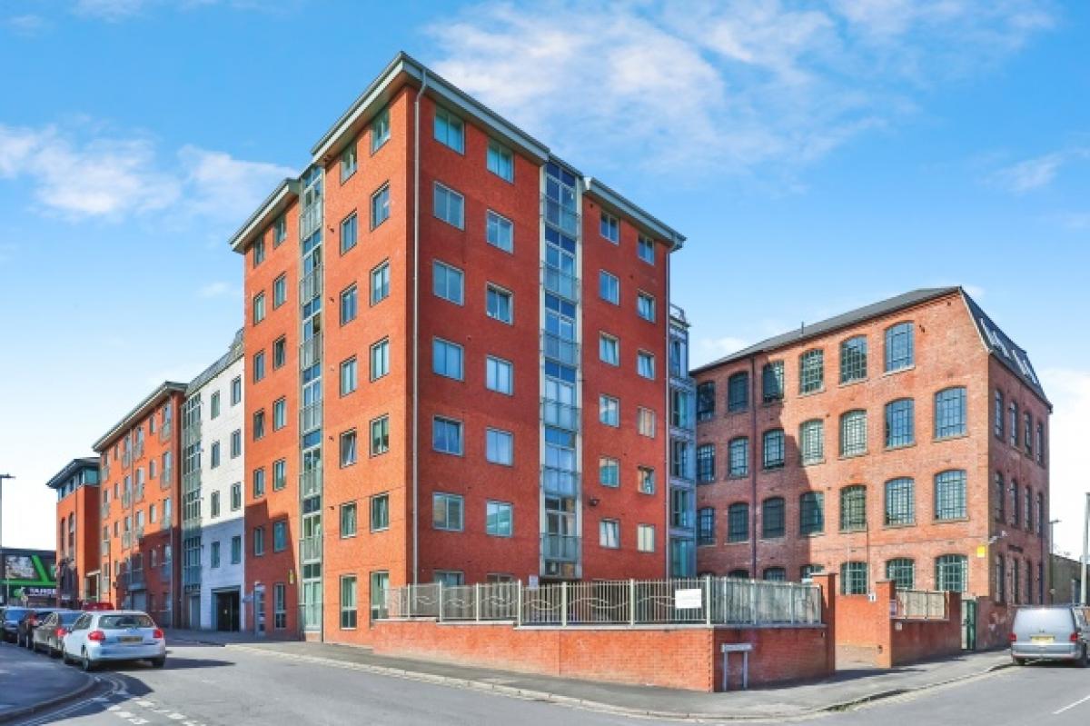 Picture of Apartment For Sale in Nottingham, Nottinghamshire, United Kingdom