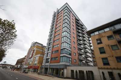 Apartment For Sale in Ilford, United Kingdom