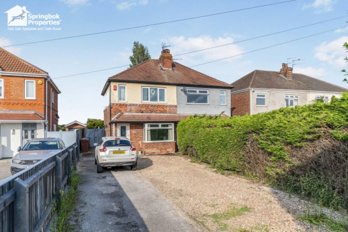 Picture of Home For Sale in Grimsby, Lincolnshire, United Kingdom