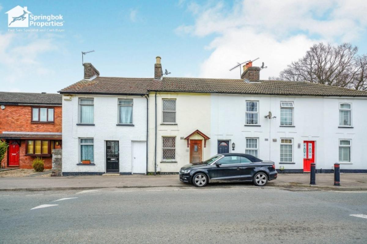 Picture of Home For Sale in Luton, Bedfordshire, United Kingdom