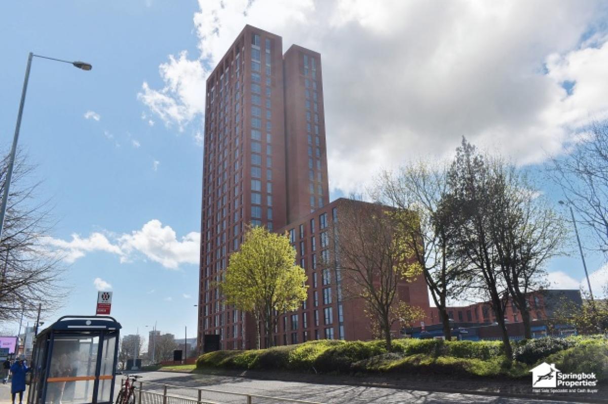 Picture of Apartment For Sale in Birmingham, West Midlands, United Kingdom