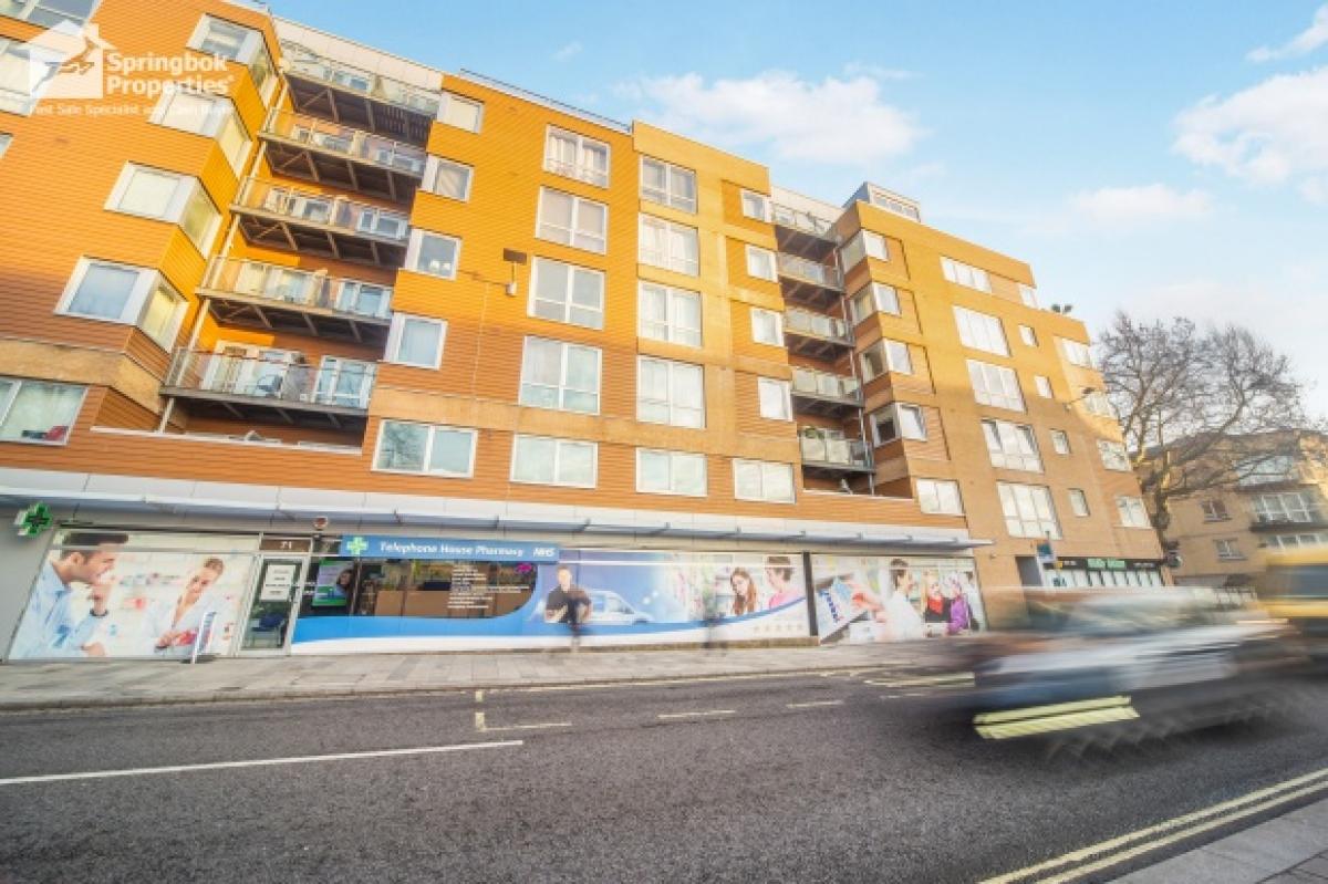 Picture of Apartment For Sale in Southampton, Hampshire, United Kingdom
