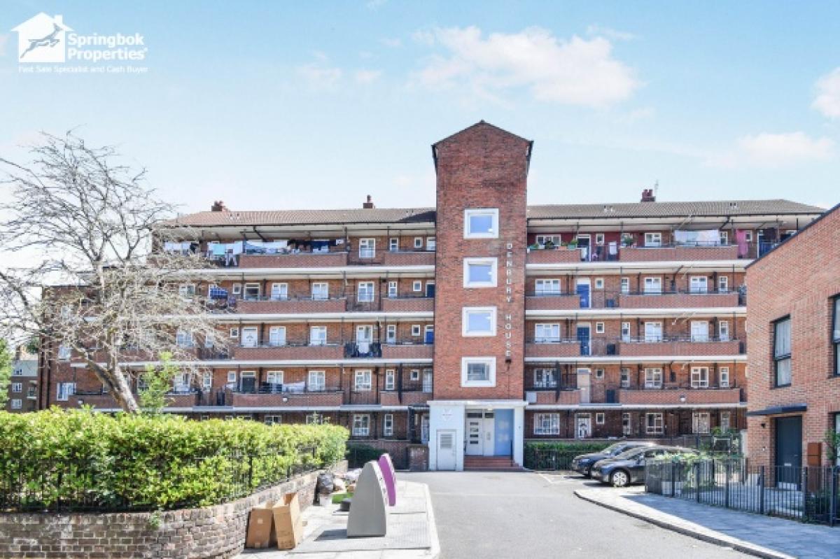 Picture of Apartment For Sale in Tower Hamlets, Greater London, United Kingdom