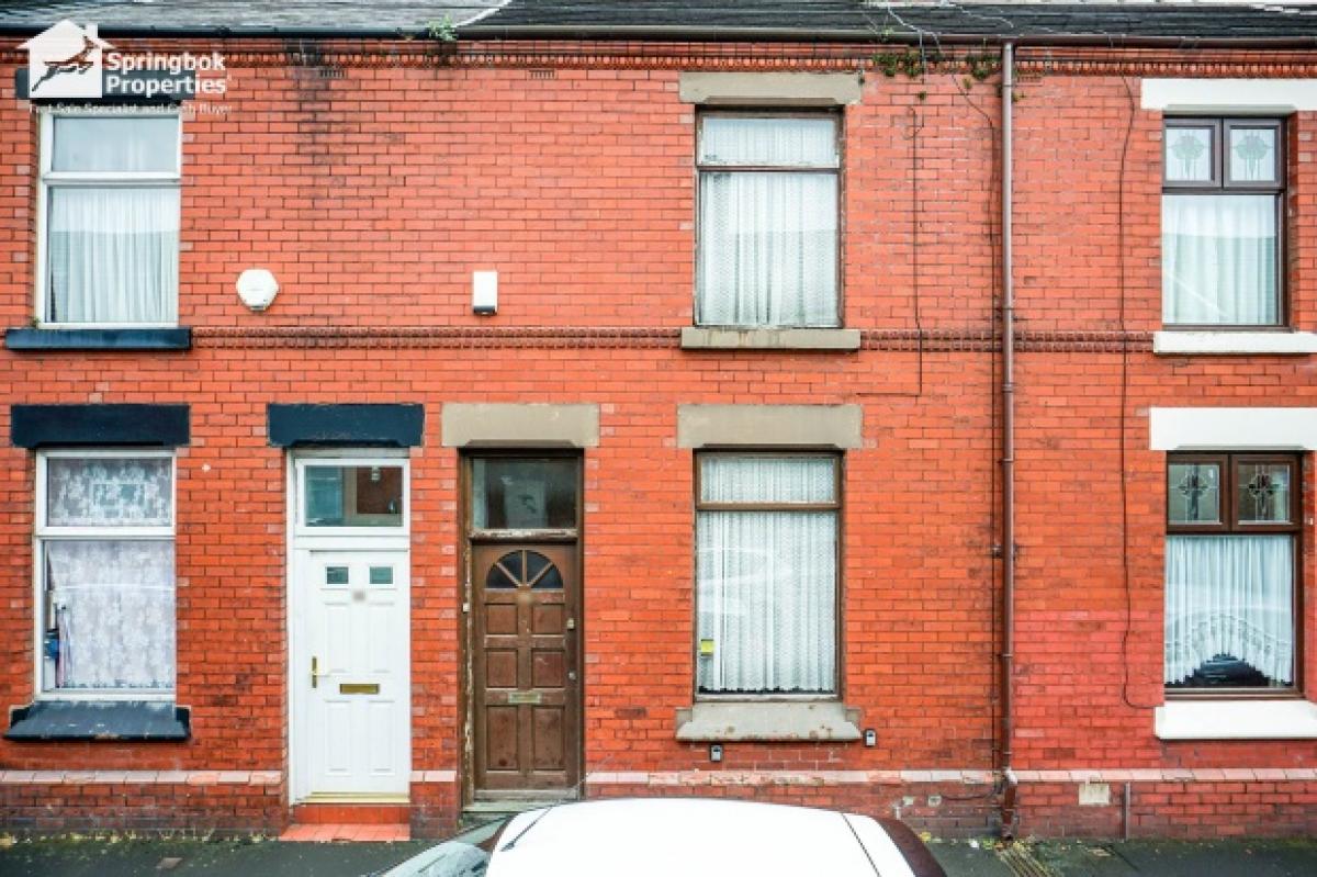 Picture of Home For Sale in Saint Helens, Merseyside, United Kingdom