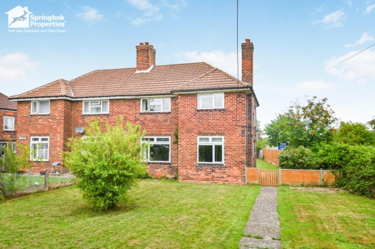 Picture of Home For Sale in Thirsk, North Yorkshire, United Kingdom
