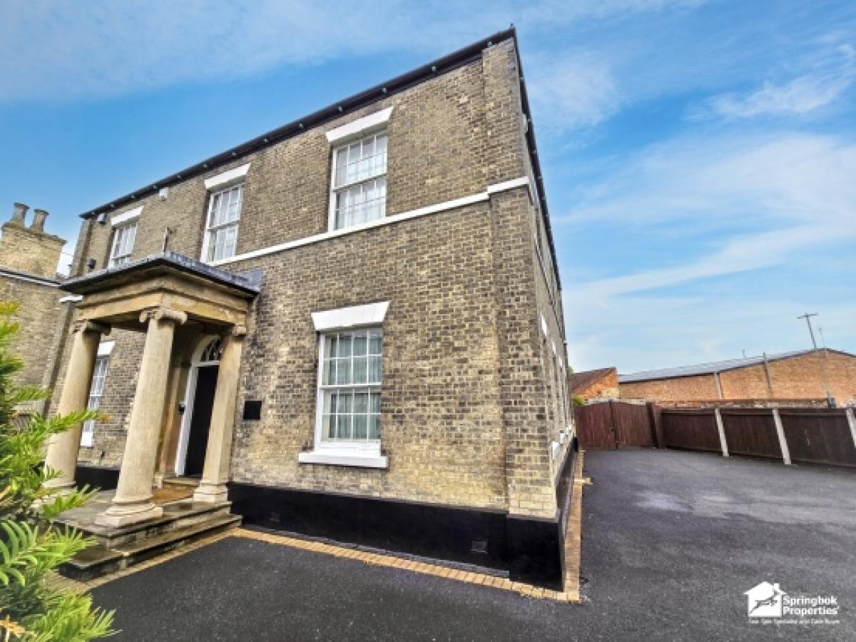 Picture of Home For Sale in Gainsborough, Lincolnshire, United Kingdom