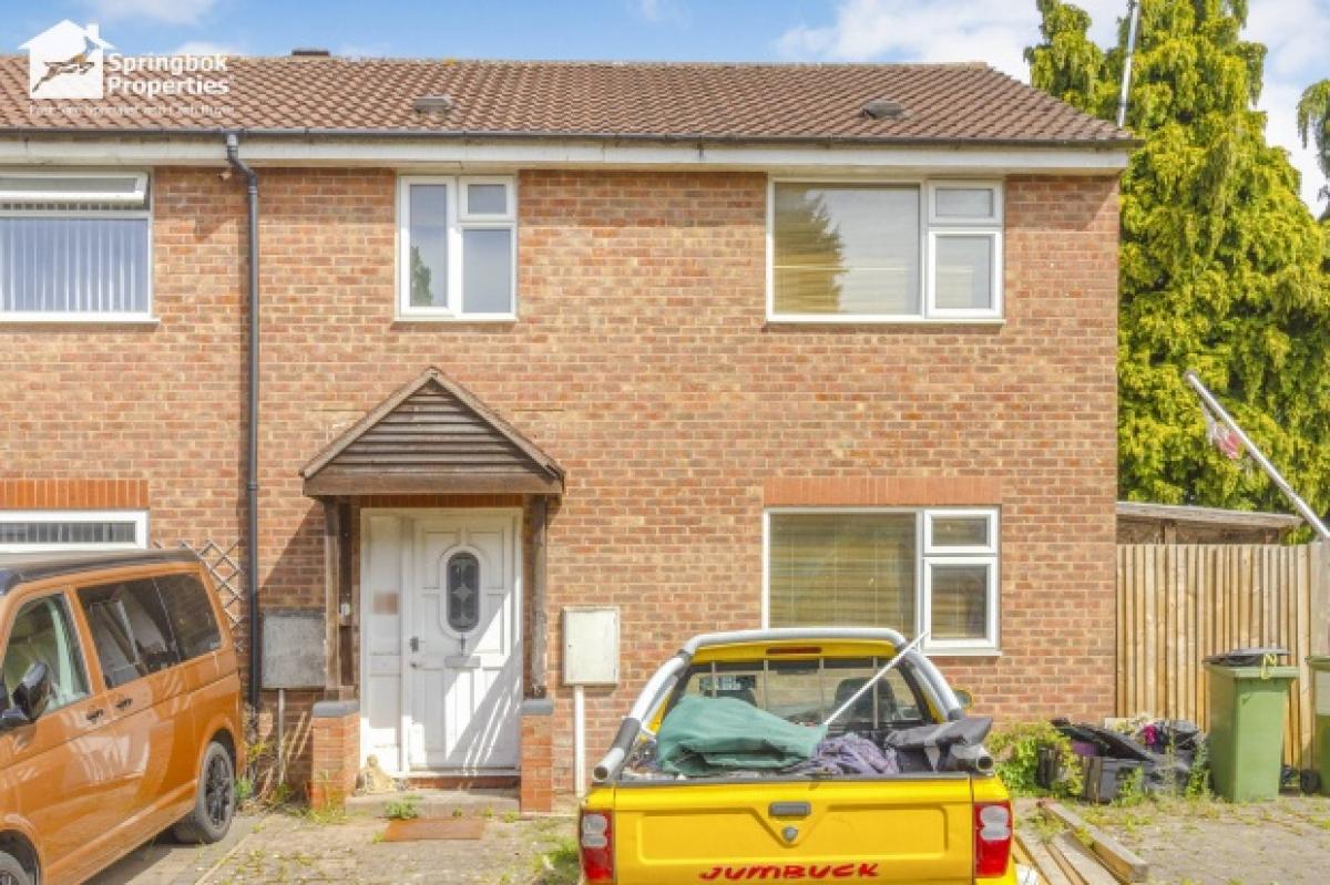 Picture of Home For Sale in Leicester, Leicestershire, United Kingdom
