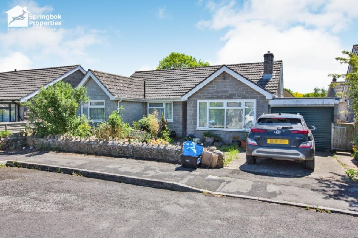 Picture of Home For Sale in Shepton Mallet, Somerset, United Kingdom