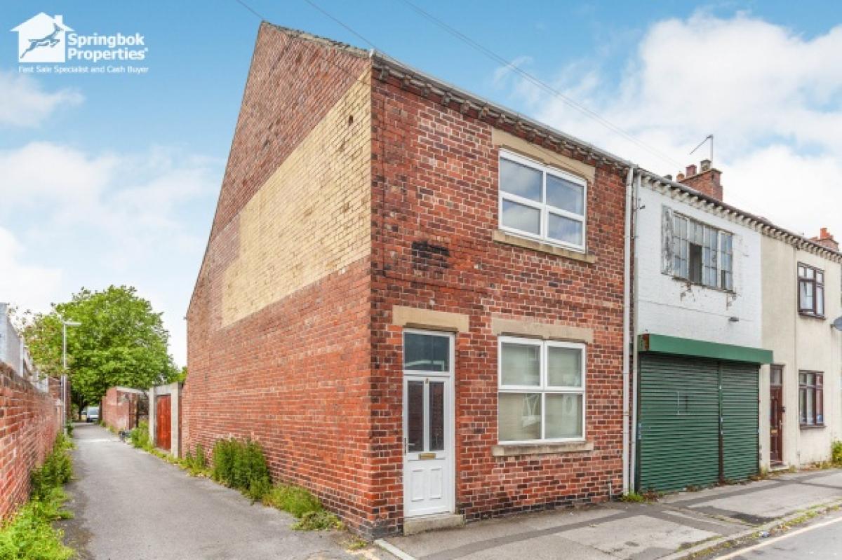 Picture of Home For Sale in Rotherham, South Yorkshire, United Kingdom