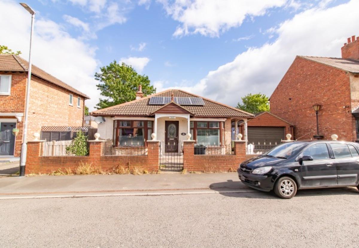 Picture of Bungalow For Sale in Darlington, County Durham, United Kingdom