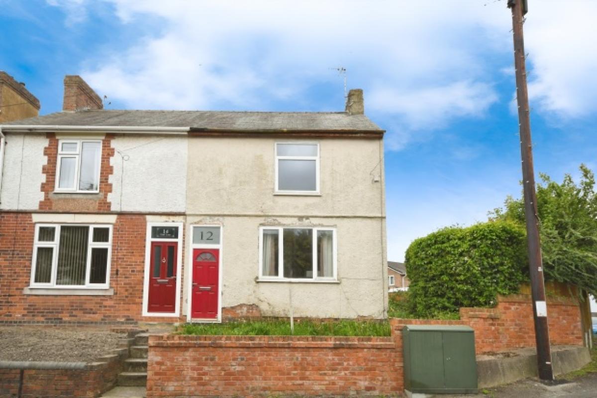 Picture of Home For Sale in Alfreton, Derbyshire, United Kingdom