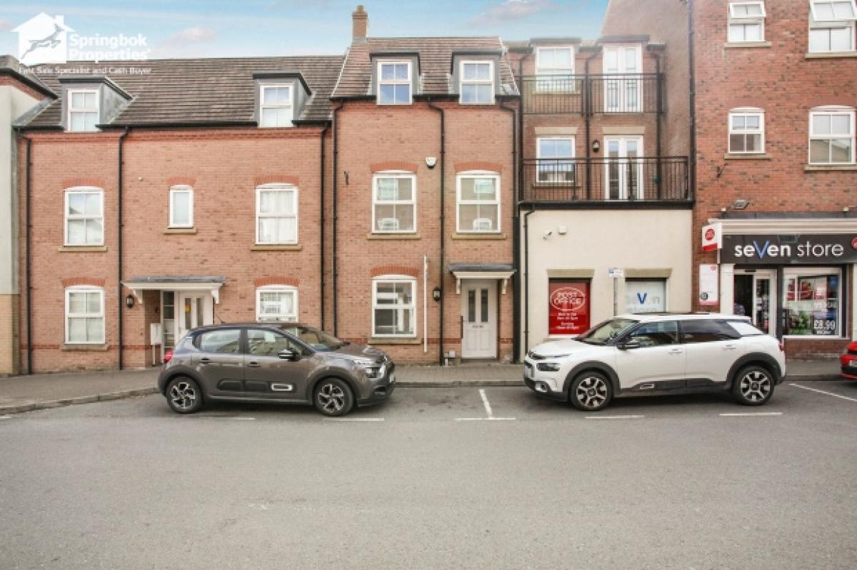 Picture of Home For Sale in Nuneaton, Warwickshire, United Kingdom