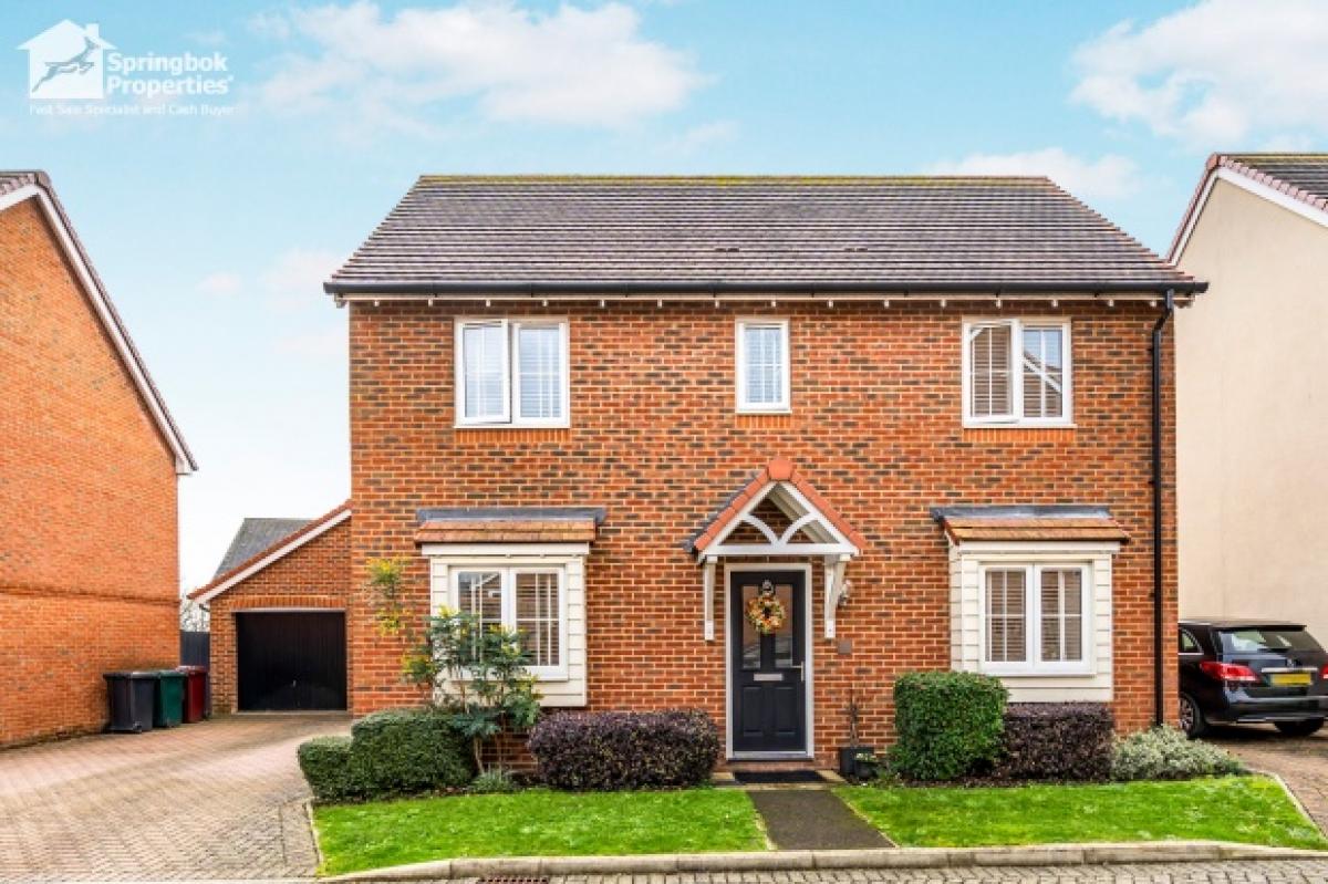Picture of Home For Sale in Chichester, West Sussex, United Kingdom