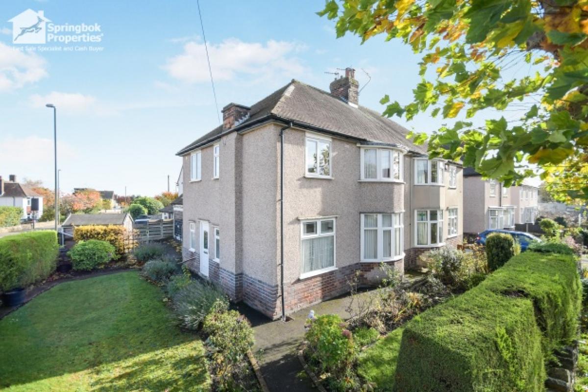 Picture of Home For Sale in Chesterfield, Derbyshire, United Kingdom