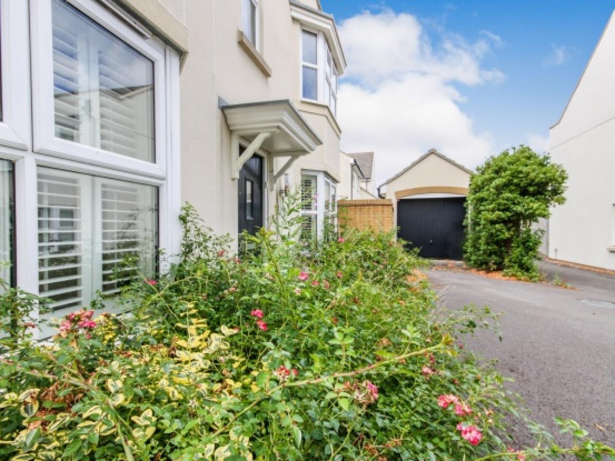 Picture of Home For Sale in Bristol, Bristol, United Kingdom