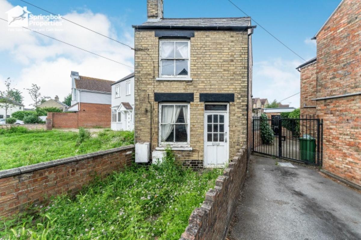 Picture of Home For Sale in Chatteris, Cambridgeshire, United Kingdom