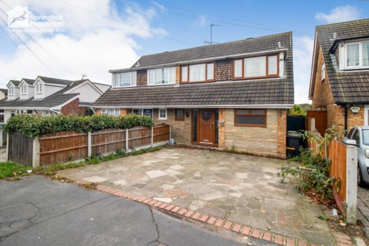 Picture of Home For Sale in Rayleigh, Essex, United Kingdom