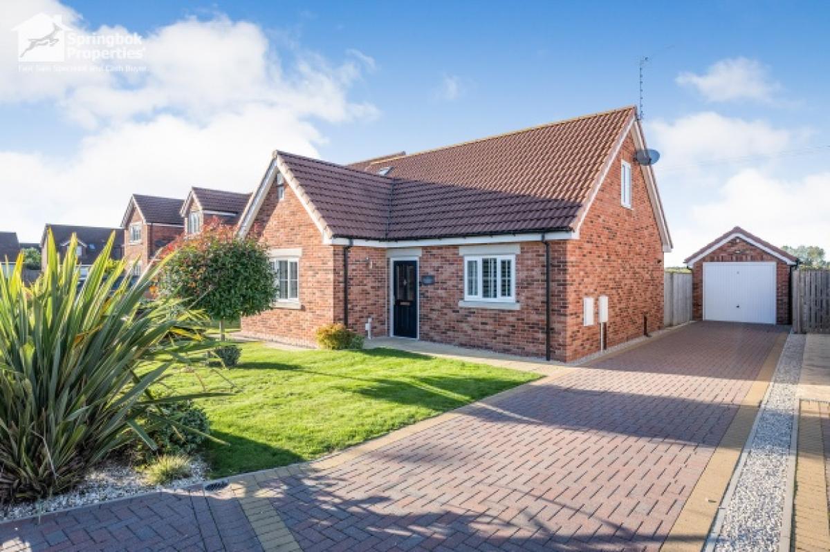 Picture of Bungalow For Sale in Scunthorpe, Lincolnshire, United Kingdom