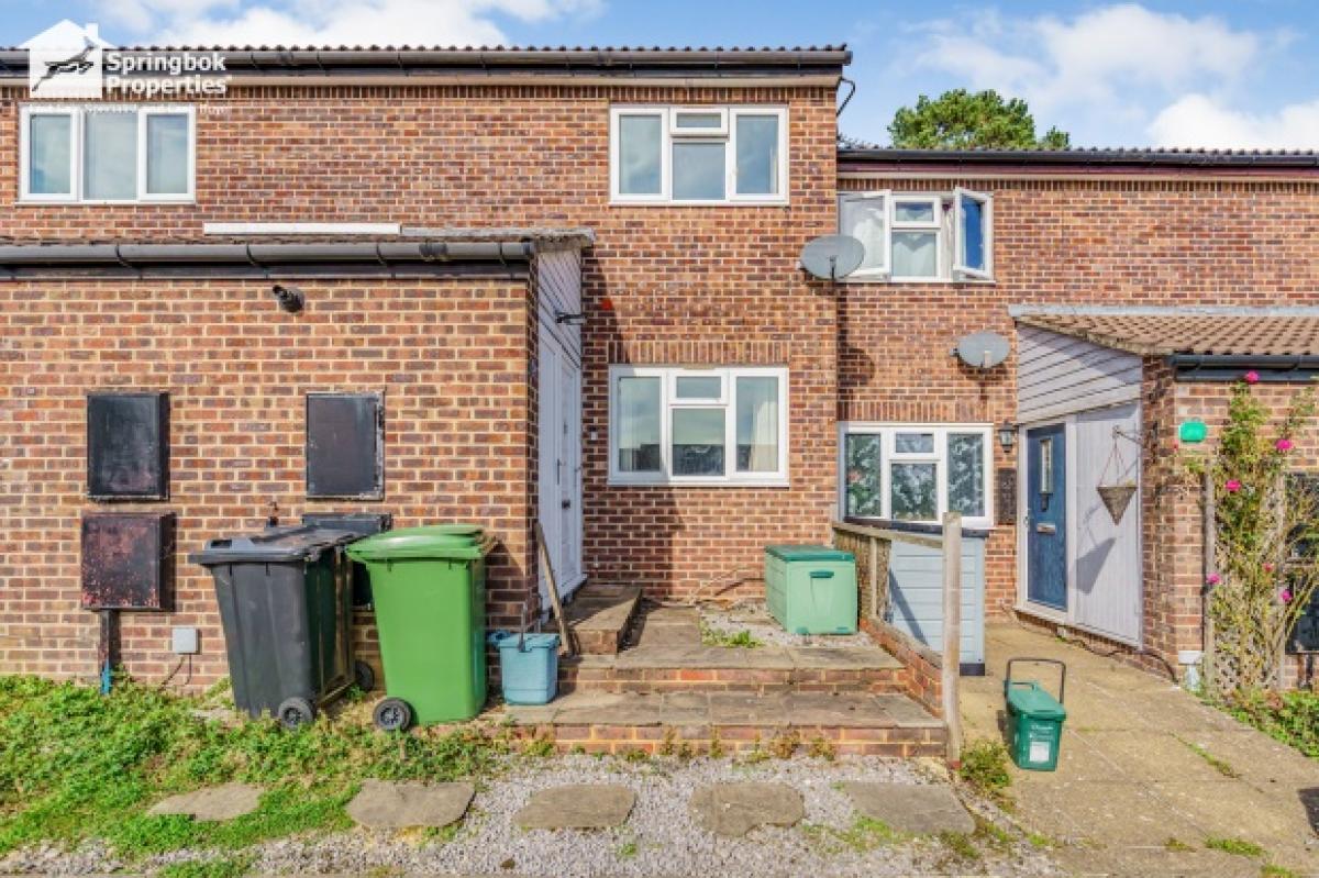 Picture of Home For Sale in Dorking, Surrey, United Kingdom